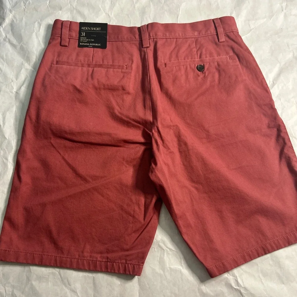 Banana Republic Aiden Mens Shorts Size‎ 31 Red Casual Chino